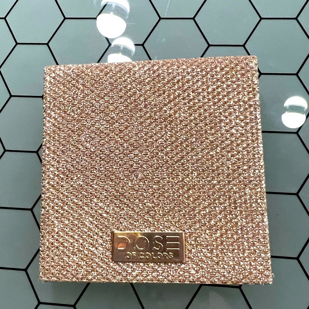 Dose of Colors mini eyeshadow palette